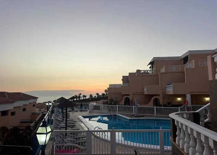 Апартаменти Paulmarie Paradise Ocean View