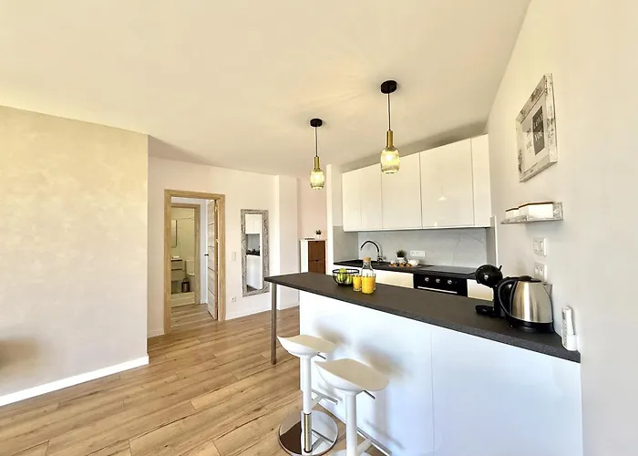 Paulmarie Paradise Ocean View Апартаменти