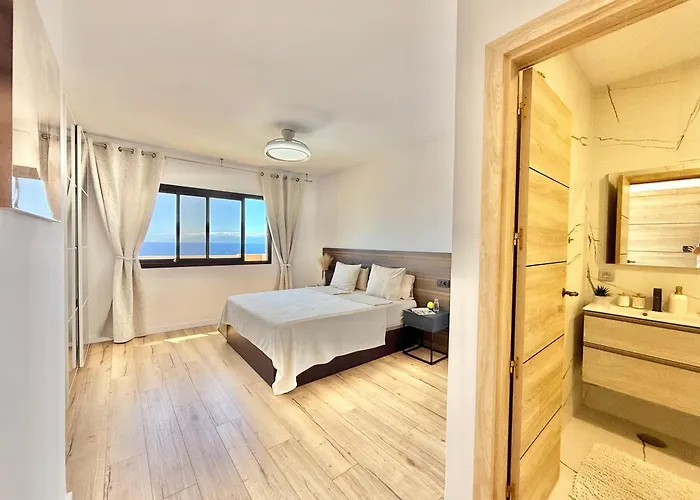 Апартаменти Paulmarie Paradise Ocean View *